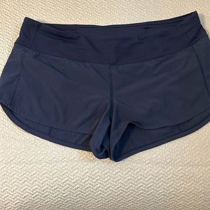 LULULEMON SPEED UP SHORTS 2.5 inch